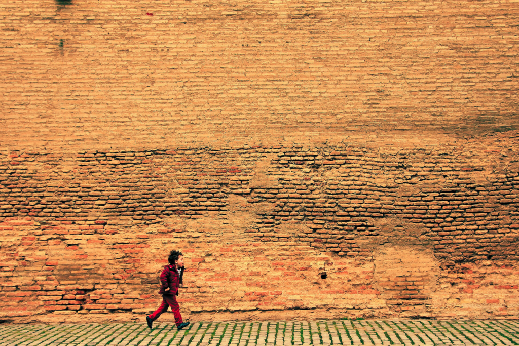 ADHD: sintomi, cause e l’Importanza di un approccio consapevole